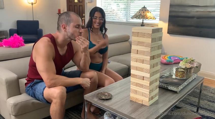 Sophia Leone, Duncan Saint, Latina Hot Babe Lost Jenga Game So She Had To Suck Dick